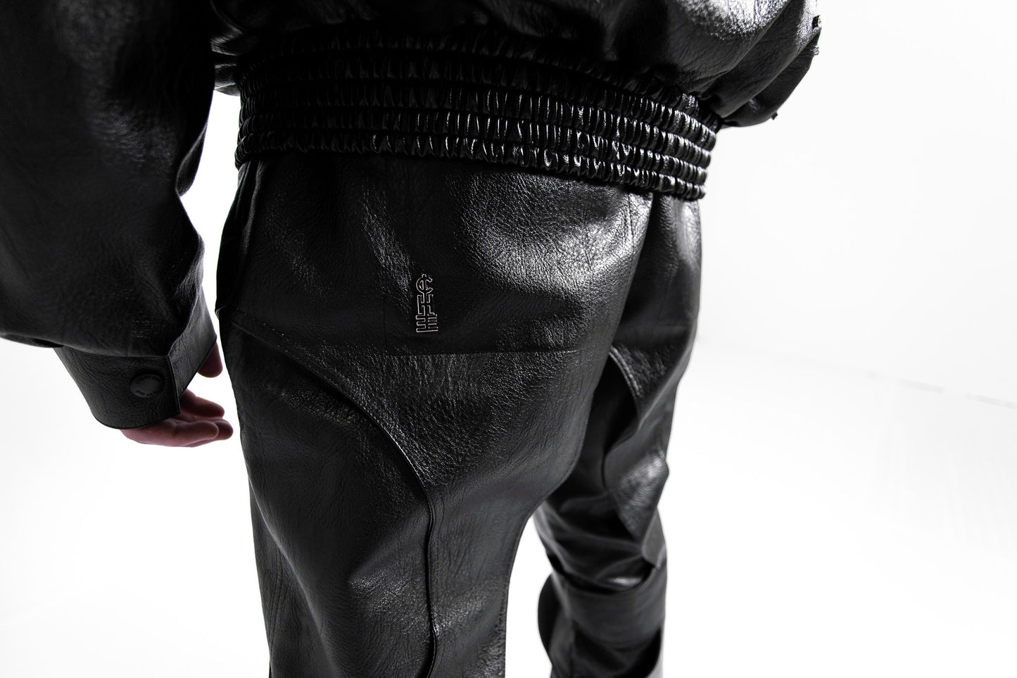 CL93 LEATHER PANTS